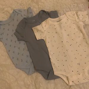 Baby boy onesies, 3-6months never worn without tags